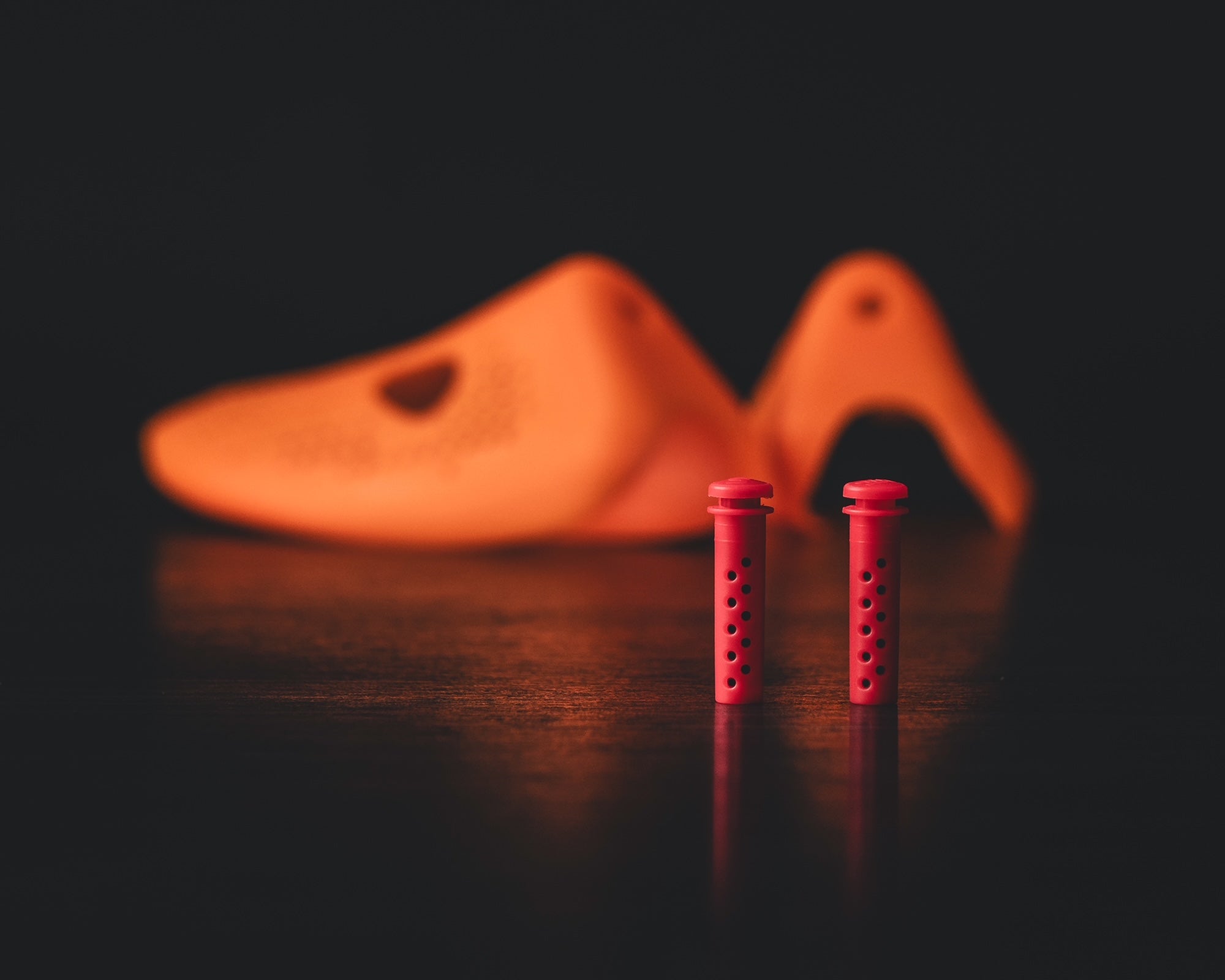 Vibrant Orange Shoe Shaper – Odor-Reducing Shoe Insert for Smelly Shoes