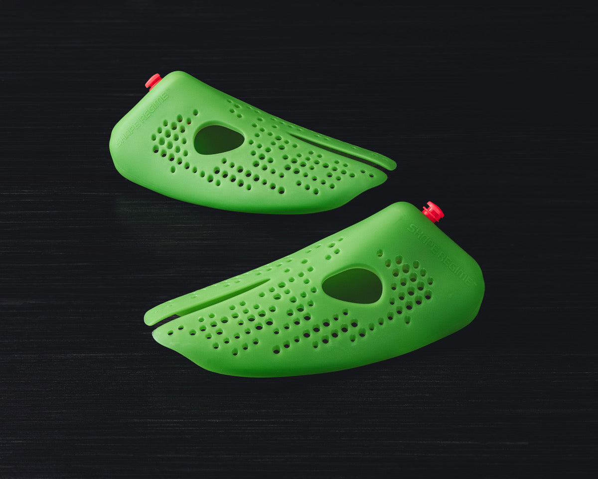 Vibrant Green Shoe Shaper – Odor-Reducing Shoe Insert for Smelly Shoes